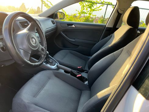 Used 2012 Volkswagen Jetta S image 8