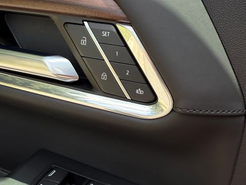 Used 2024 GMC Sierra 2500 Denali Ultimate image 18