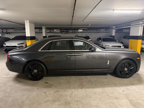 Used 2015 Rolls-Royce Ghost RWD image 5