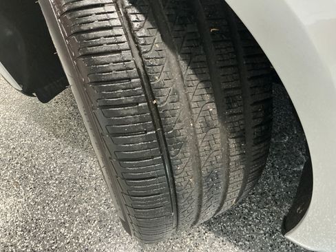 Used 2019 Porsche Panamera 4 image 10