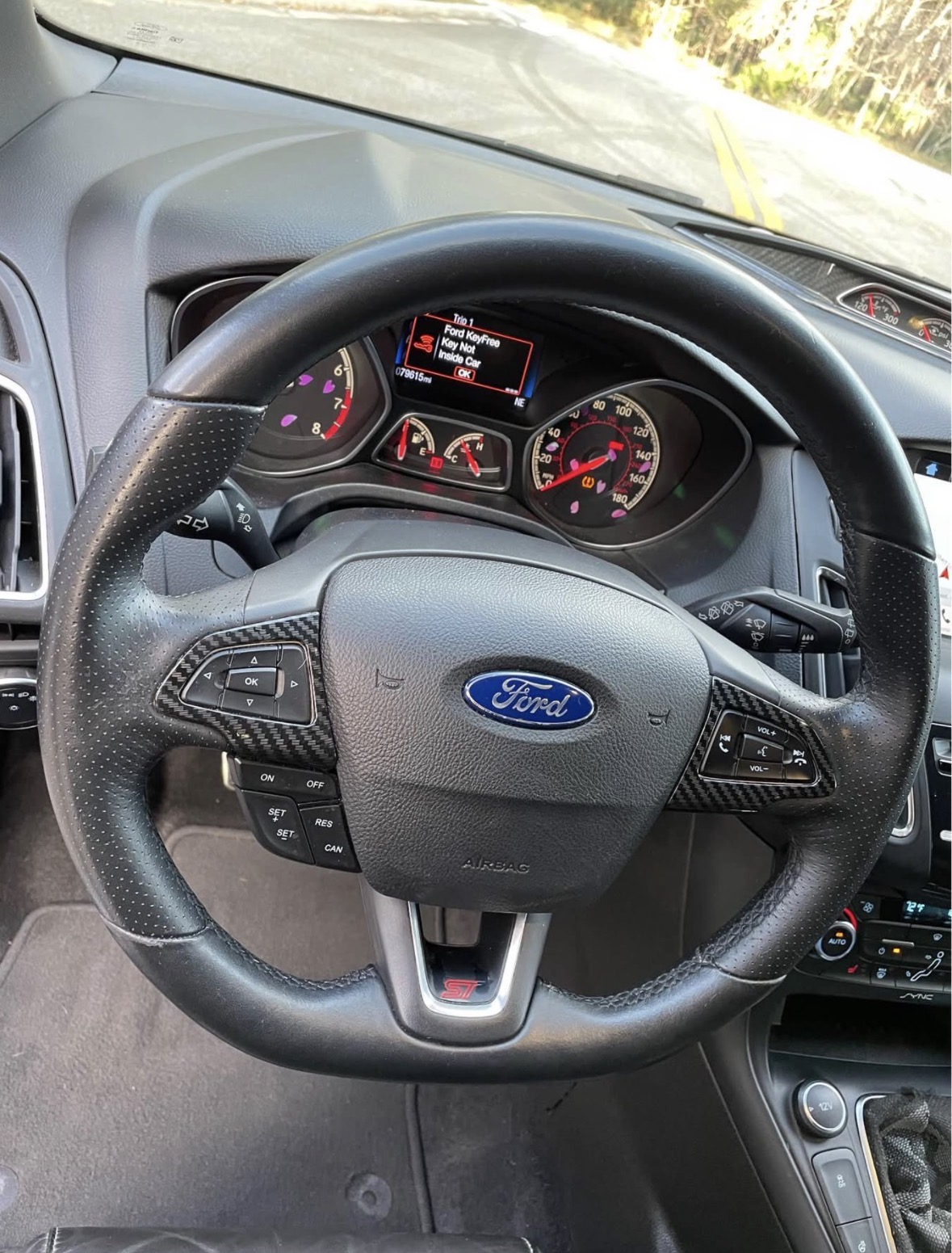 Used 2016 Ford Focus ST w/ Equipment Group 402A FWD image 4