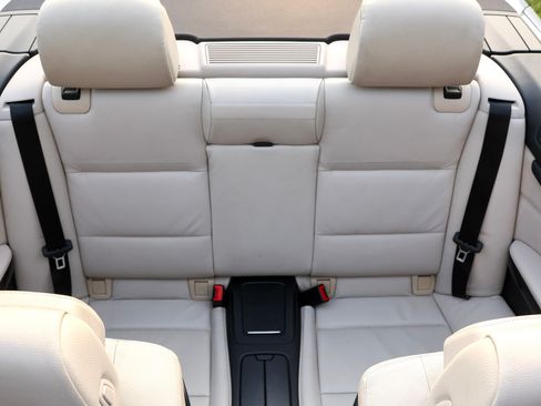 Used 2012 BMW 335i Convertible RWD image 9