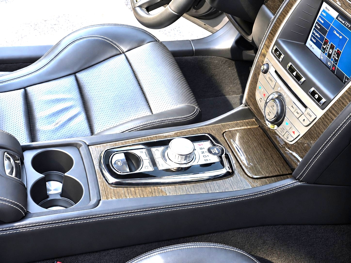 Used 2011 Jaguar XKR R RWD image 31