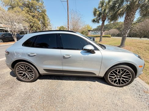 Used 2019 Porsche Macan Sport Edition image 1