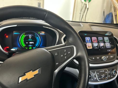 Used 2018 Chevrolet Volt LT w/ LT Driver Confidence Package FWD image 11