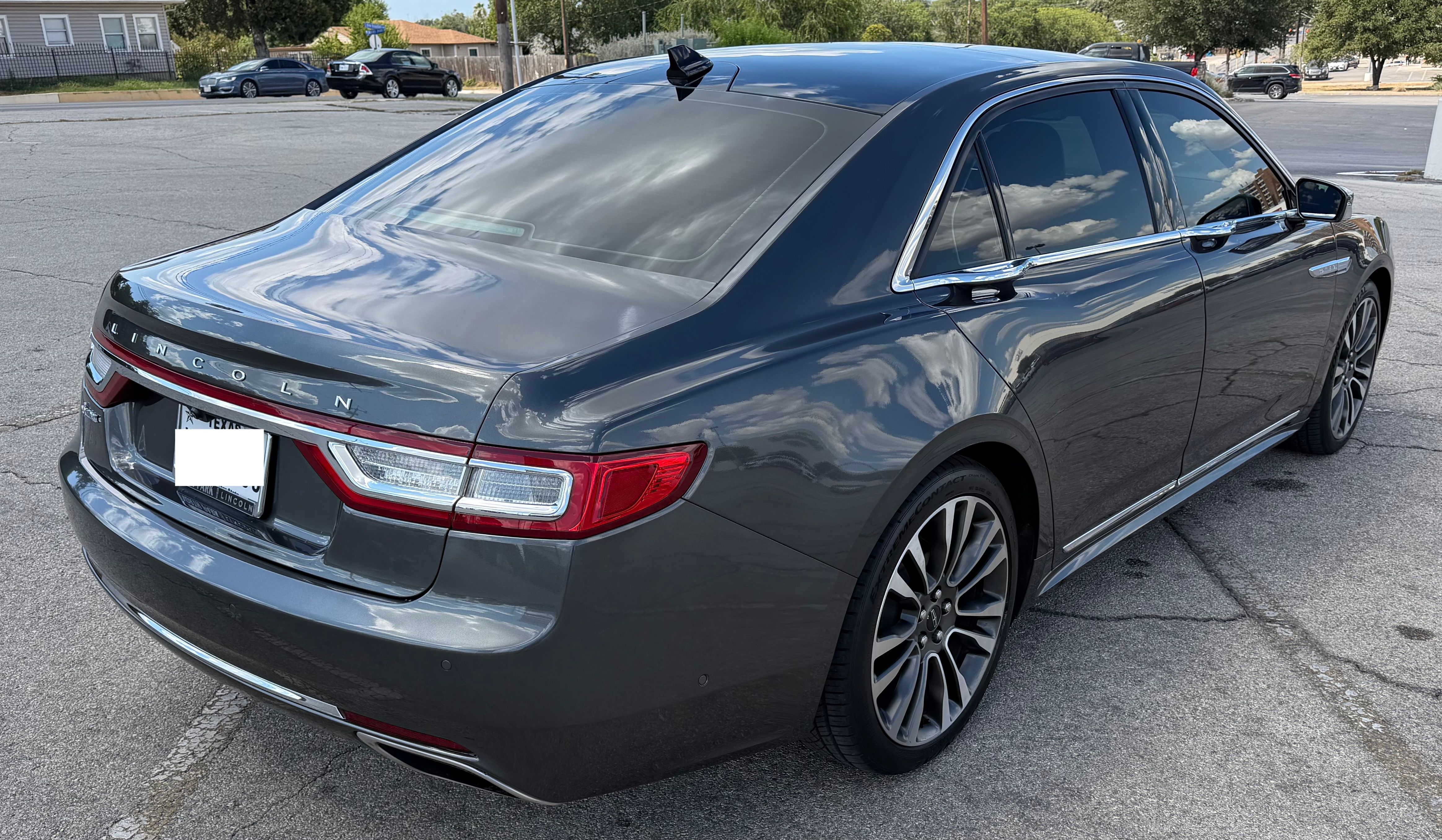 Used 2020 Lincoln Continental Reserve w/ Luxury Package AWD/4WD image 5
