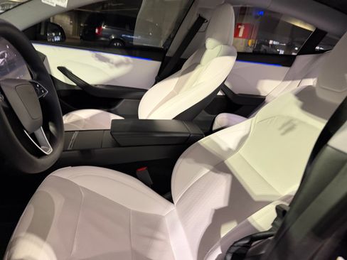 Used 2024 Tesla Model 3 Long Range image 21