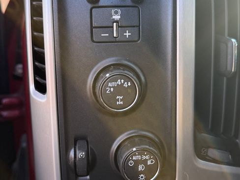 Used 2018 GMC Sierra 1500 SLT image 9