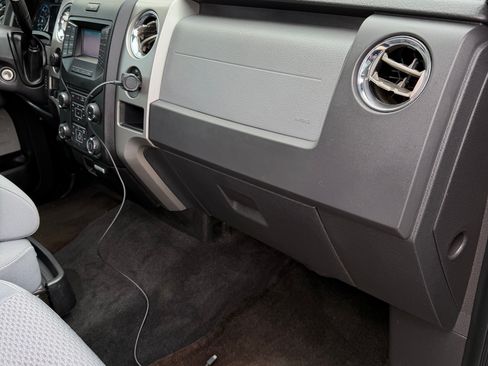 Used 2013 Ford F150 XLT w/ Luxury Equipment Group image 11