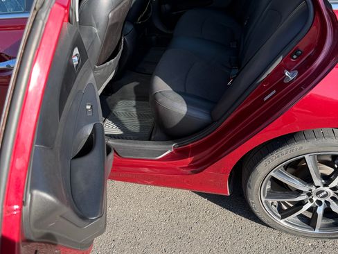 Used 2011 Hyundai Sonata SE w/ Navigation & Sunroof Pkg 4 FWD image 4