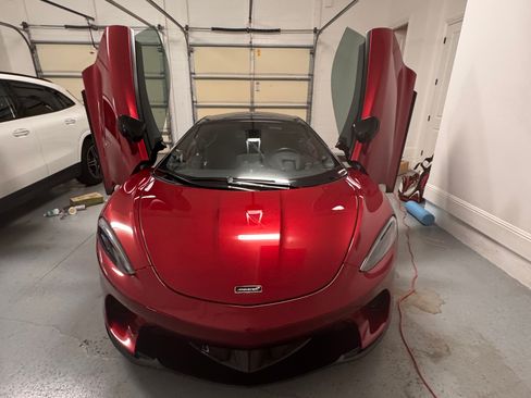 Used 2020 McLaren GT image 16
