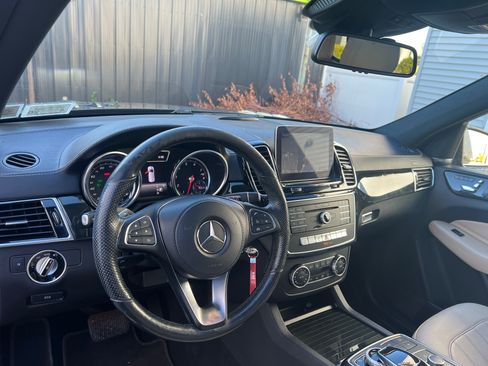 Used 2018 Mercedes-Benz GLS 450 4MATIC image 9