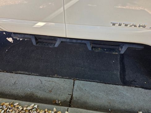 Used 2017 Nissan Titan PRO-4X w/ Pro-4x Convenience Package image 24