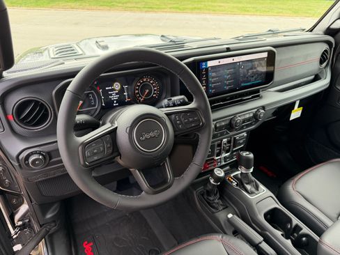 Used 2026 Jeep Wrangler Unlimited Rubicon image 29