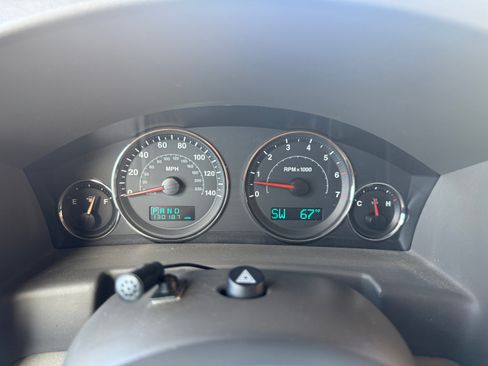 Used 2007 Jeep Commander Limited image 11