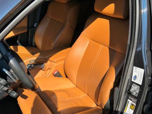 Used 2010 BMW 535i xDrive Wagon image 13