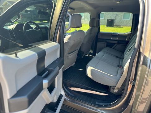 Used 2015 Ford F150 XLT w/ Equipment Group 302A Luxury RWD image 9
