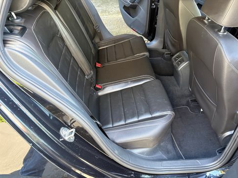 Used 2016 Volkswagen Golf 4-Door AWD/4WD image 14