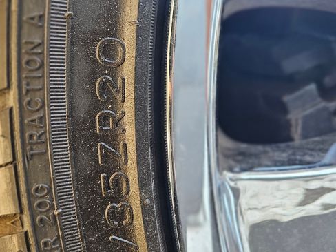 Used 2008 Jaguar XJ8 image 4