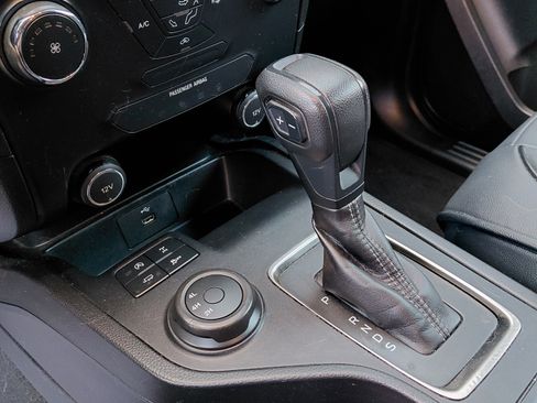 Used 2020 Ford Ranger XL w/ Equipment Group 101A Mid image 8