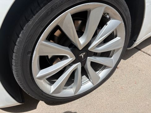 Used 2020 Tesla Model 3 Long Range AWD/4WD image 21