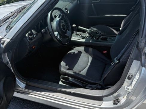 Used 2012 MAZDA MX-5 Miata Touring image 9