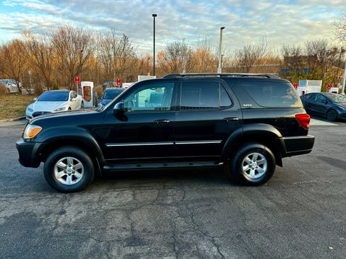 Used 2007 Toyota Sequoia SR5 image 10
