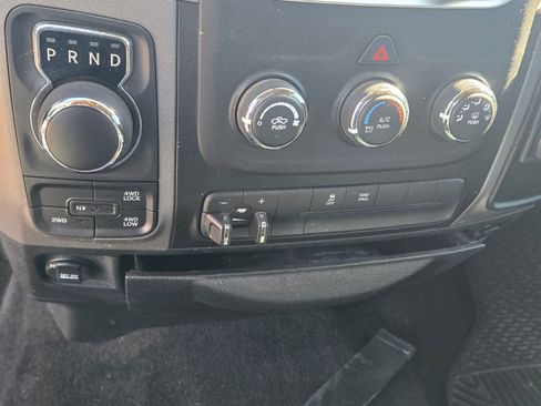 Used 2017 RAM 1500 Express w/ Express Value Package AWD/4WD image 2