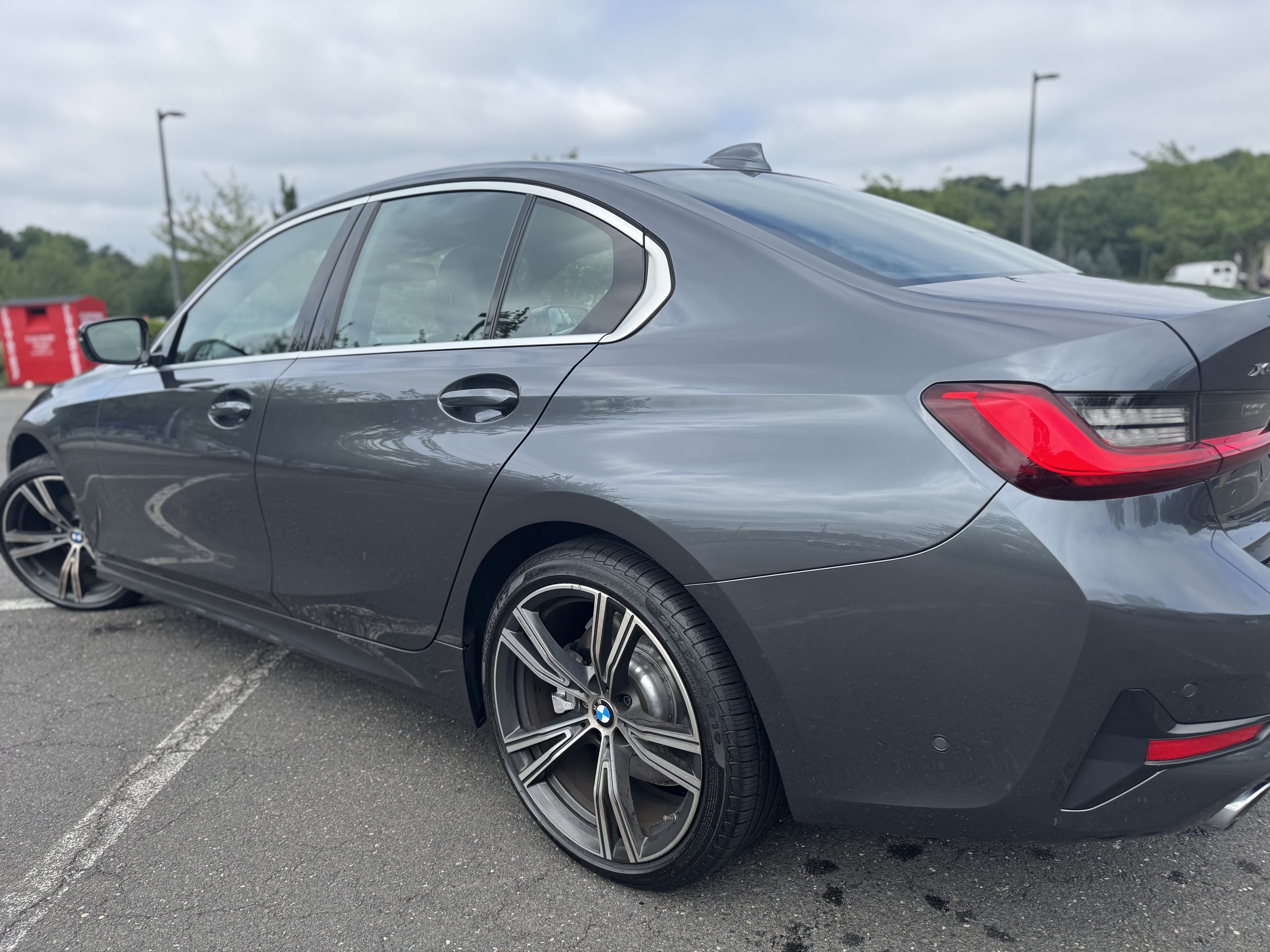 Used 2020 BMW 330i xDrive Sedan AWD/4WD image 2