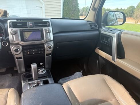 Used 2012 Toyota 4Runner Limited image 9