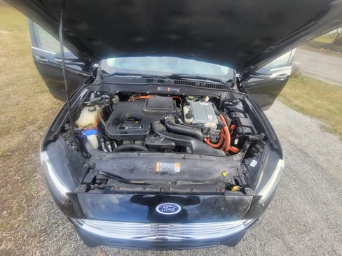 Used 2015 Ford Fusion Energi SE image 11