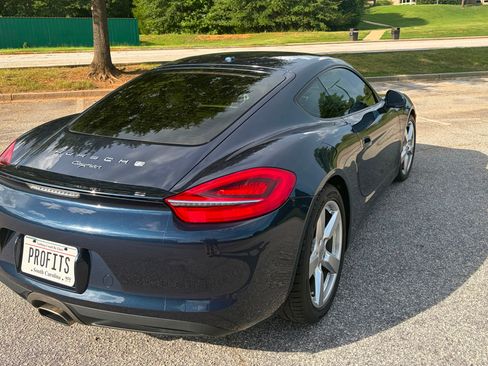 Used 2016 Porsche Cayman RWD image 6