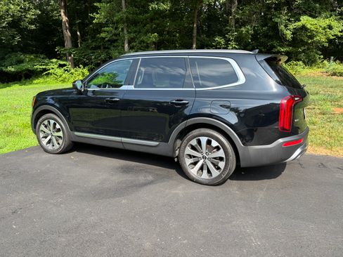 Used 2020 Kia Telluride S AWD/4WD image 20