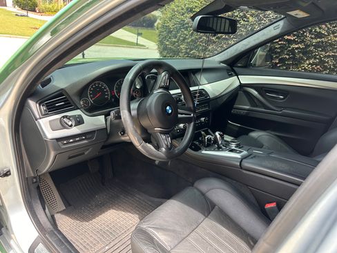 Used 2014 BMW M5 RWD image 11