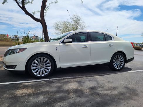 Used 2013 Lincoln MKS AWD image 12