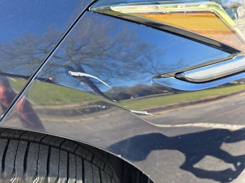 Used 2019 Lexus ES 300h w/ Accessory Package image 10