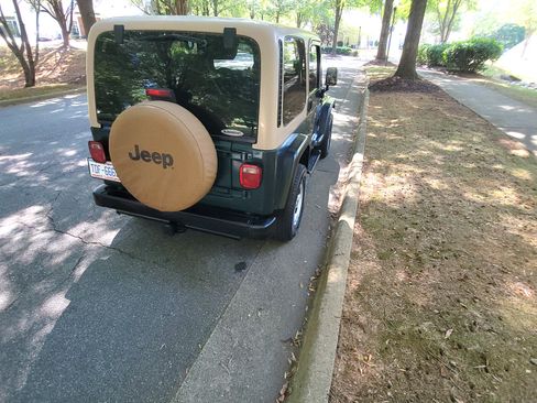 Used 2000 Jeep Wrangler Sport AWD/4WD image 9