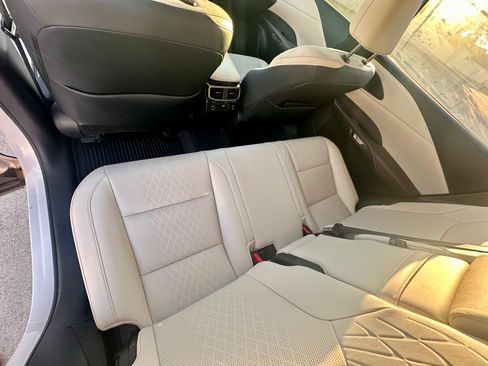 Used 2025 Lexus RX 350 F Sport image 9