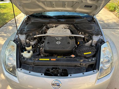 Used 2006 Nissan 350Z Touring image 13