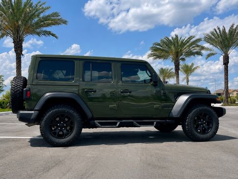 Used 2021 Jeep Wrangler Unlimited Sport AWD/4WD image 13