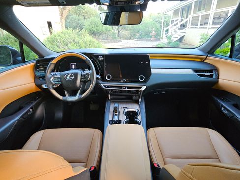 Used 2024 Lexus RX 350h w/ Convenience Package AWD/4WD image 5