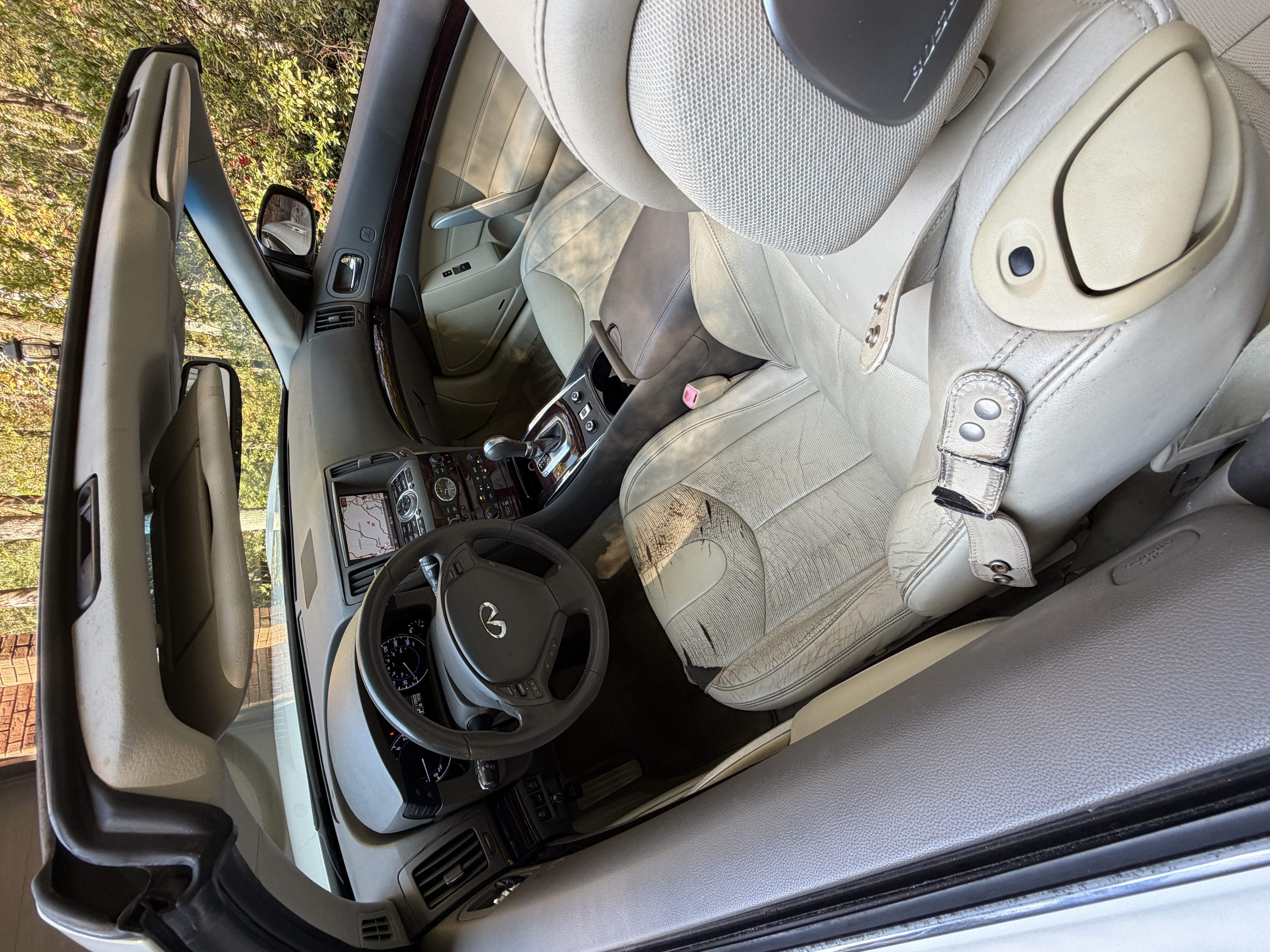 Used 2012 INFINITI G37 Convertible w/ Premium Pkg RWD image 15