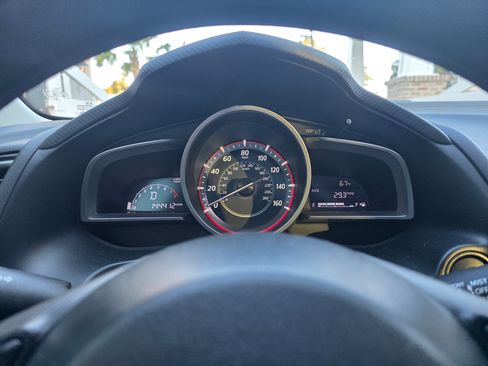 Used 2016 MAZDA MAZDA3 i Sport w/ Preferred Equipment Package image 18