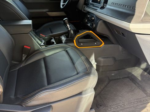 Used 2023 Ford Bronco Badlands w/ Sasquatch Package image 10