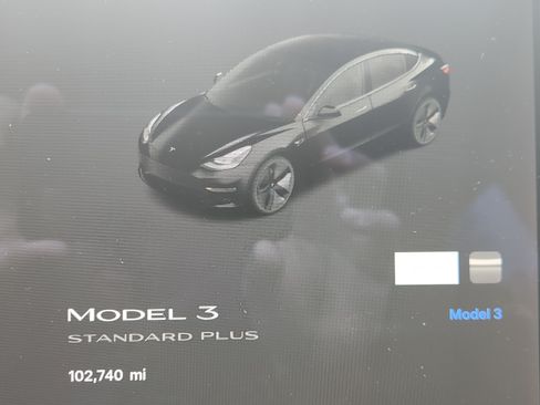 Used 2021 Tesla Model 3 Standard Range Plus image 16