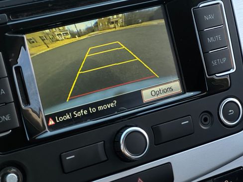 Used 2015 Volkswagen CC R-Line image 30