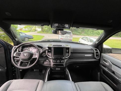 Used 2021 RAM 3500 Big Horn w/ Level B Equipment Group image 11