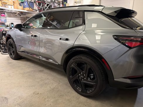 Used 2025 Chevrolet Equinox EV RS image 6