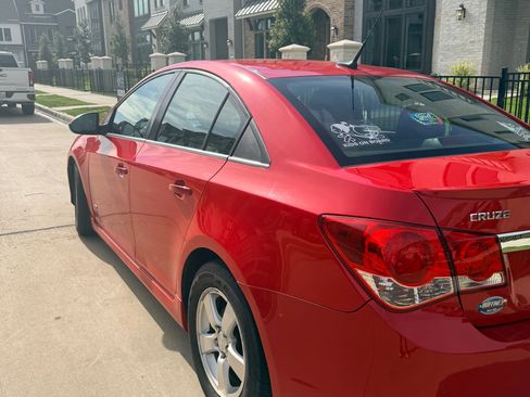 Used 2012 Chevrolet Cruze LT w/ RS Package FWD image 9