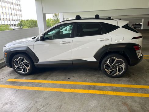 Used 2026 Hyundai Kona SEL Premium FWD image 5